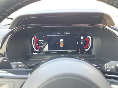 Used 2024 Nissan Pathfinder Platinum w/ Cargo Package image 25