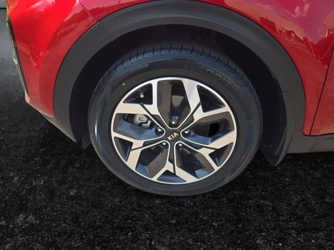 Used 2021 Kia Sportage EX AWD/4WD image 9