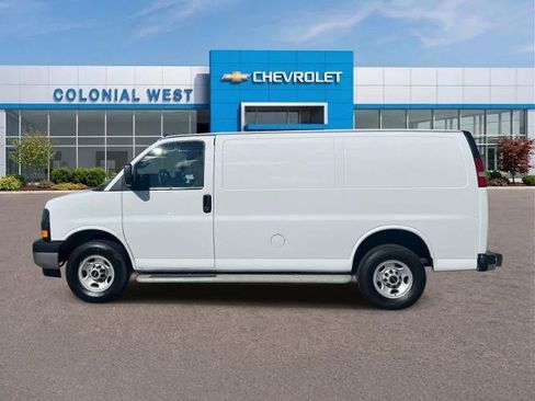 Used 2024 GMC Savana 2500 w/ Driver Convenience Package RWD image 13