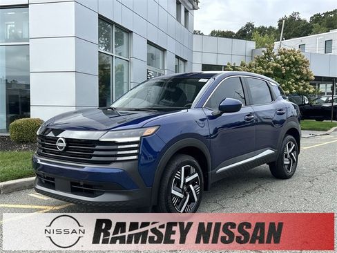 Certified 2025 Nissan Kicks SV image 1