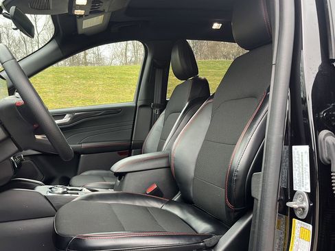 Used 2024 Ford Escape ST-Line w/ Tech Pack #1 image 12