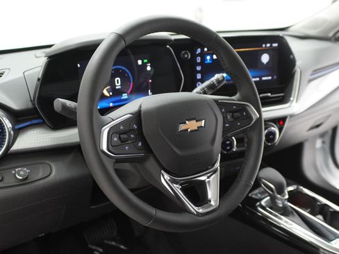 New 2026 Chevrolet Trax LT w/ LT Convenience Package image 17