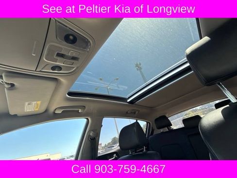 Used 2022 Kia Sportage EX w/ EX Technology Package FWD image 19