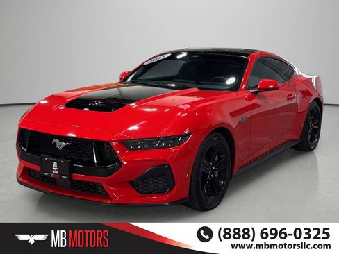 Used 2025 Ford Mustang GT RWD image 1