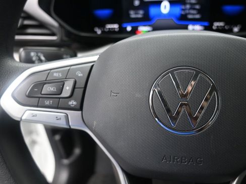 Used 2022 Volkswagen Taos S image 16