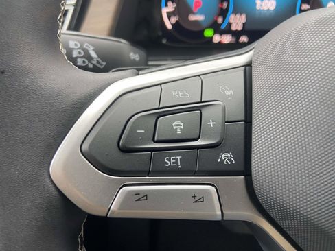 New 2026 Volkswagen Atlas SE FWD image 23