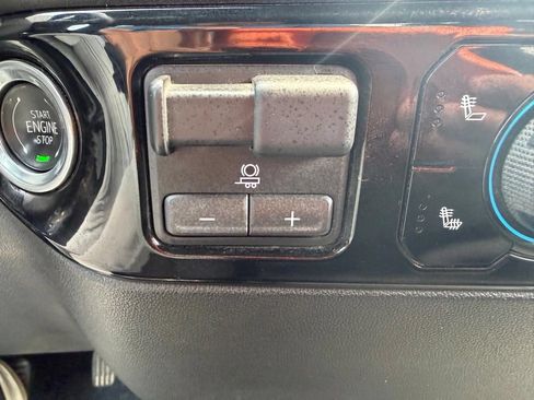 Used 2026 Chevrolet Silverado 1500 RST AWD/4WD image 40