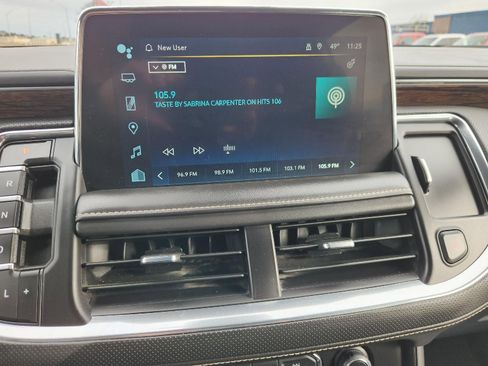 Used 2024 Chevrolet Suburban Premier AWD/4WD image 26