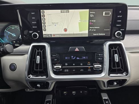 Used 2022 Kia Sorento SX Prestige image 4