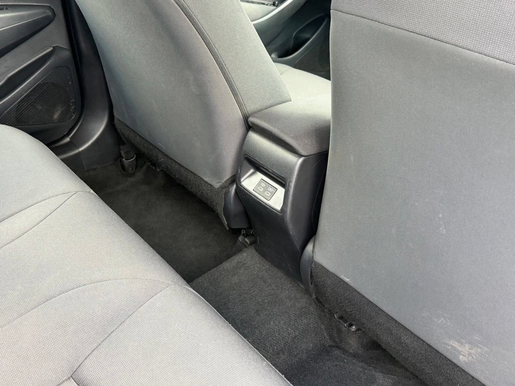 Used 2025 Toyota Corolla LE FWD image 37
