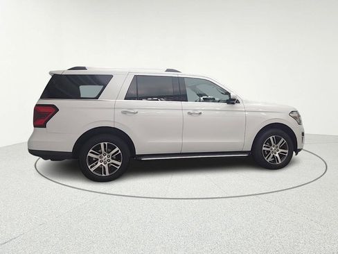 Used 2023 Ford Expedition Limited image 8