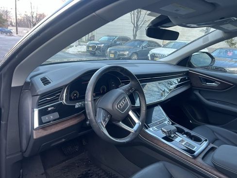 Used 2023 Audi Q8 Premium Plus w/ Premium Plus Package image 5