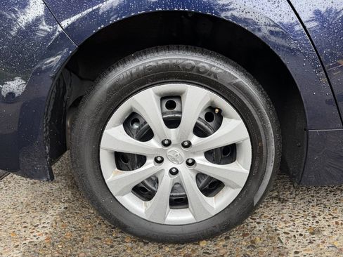 Used 2024 Toyota Corolla LE image 9