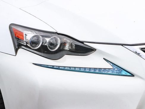 Used 2016 Lexus IS 300 AWD w/ F Sport Package image 19