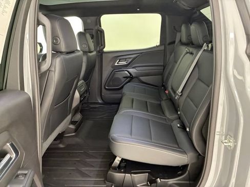 Certified 2026 Chevrolet Silverado EV LT AWD/4WD image 18