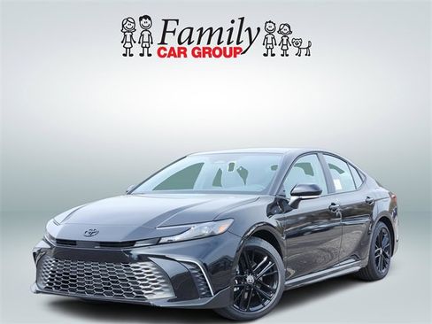 New 2026 Toyota Camry SE image 1