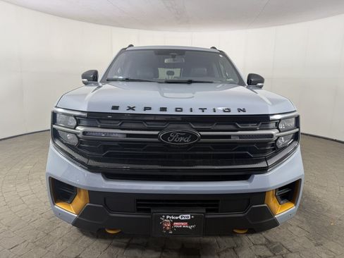 Certified 2025 Ford Expedition Tremor AWD/4WD image 2