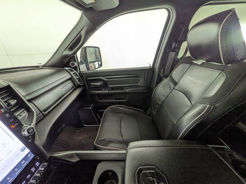 Certified 2023 RAM 2500 Laramie image 30