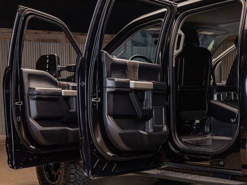 Used 2021 Ford F250 Lariat image 29