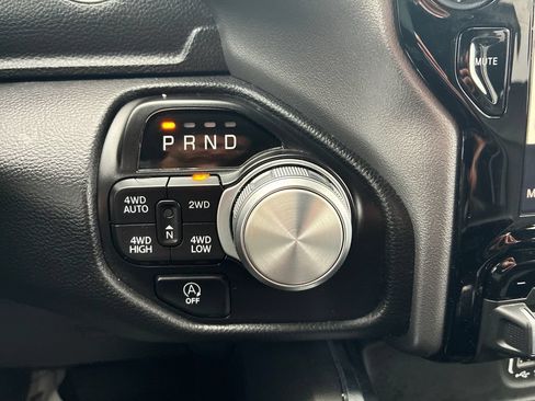 Used 2023 RAM 1500 Laramie AWD/4WD image 32