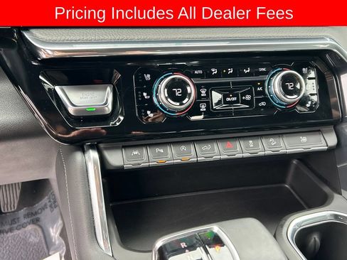 Used 2024 GMC Sierra 1500 Denali w/ Technology Package AWD/4WD image 16
