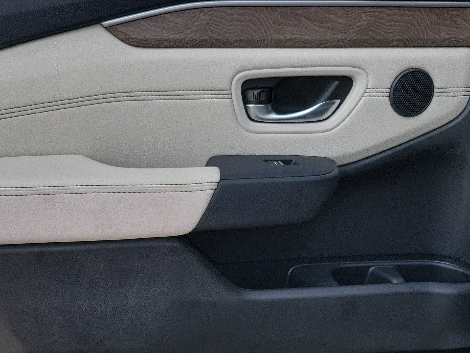 New 2026 Honda Pilot Elite image 13