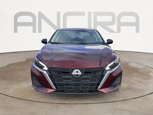 Used 2024 Nissan Altima 2.5 SV image 8