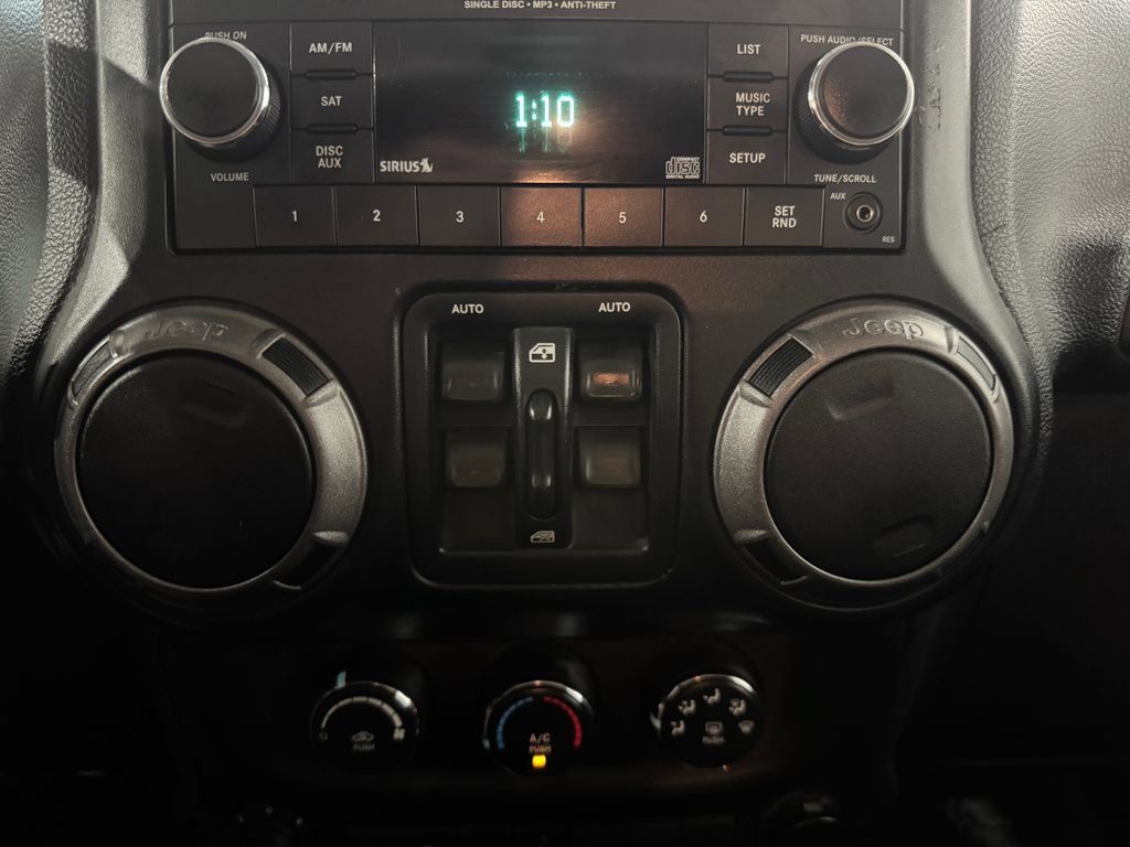 Used 2012 Jeep Wrangler Unlimited Sport AWD/4WD image 25