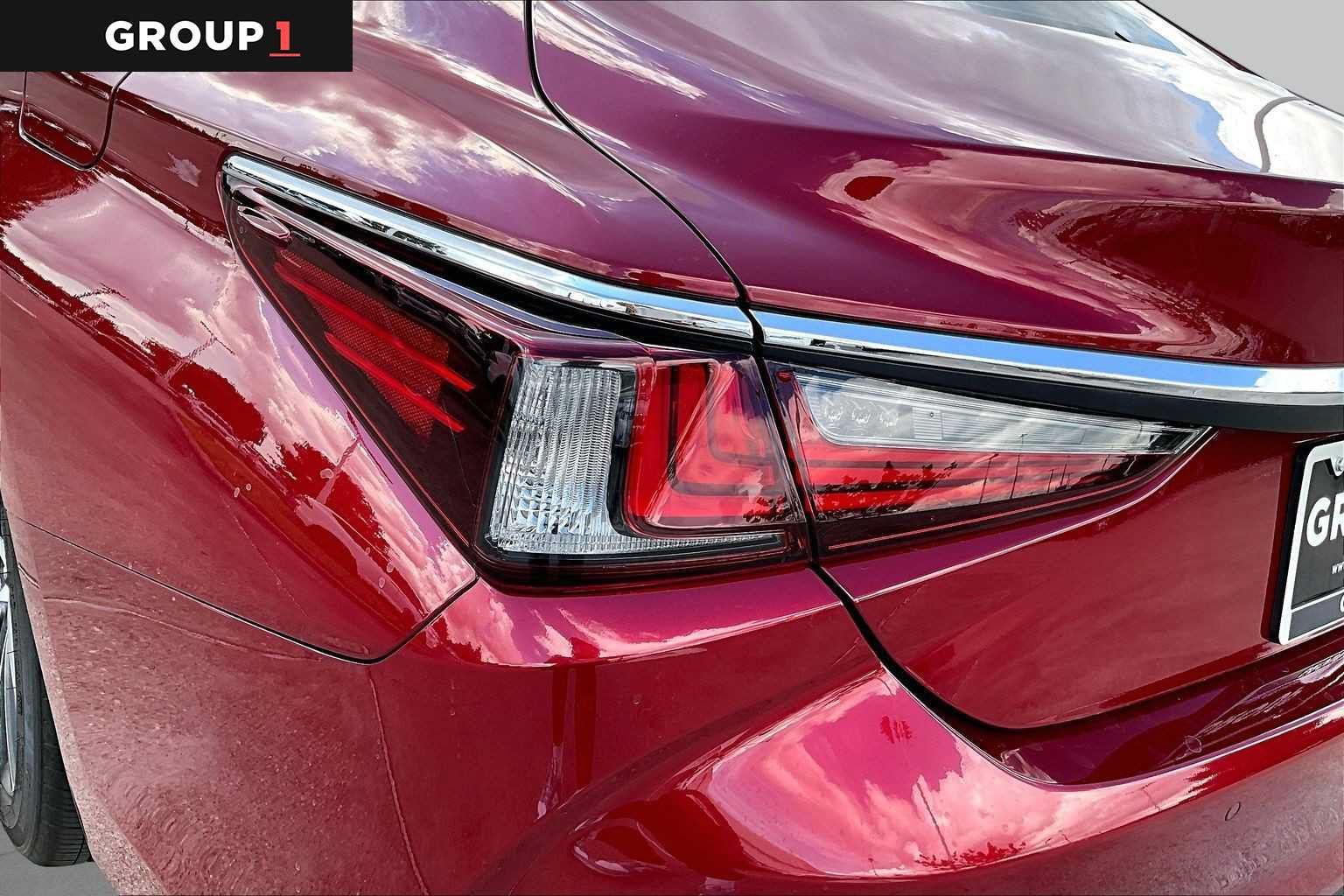 Used 2025 Lexus ES 350 w/ Premium Package FWD image 26