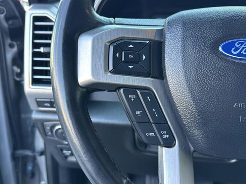 Used 2020 Ford F150 Platinum w/ Equipment Group 701A Luxury image 17