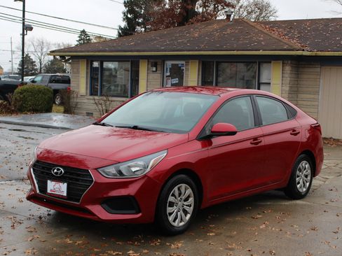 Used 2018 Hyundai Accent SE image 5