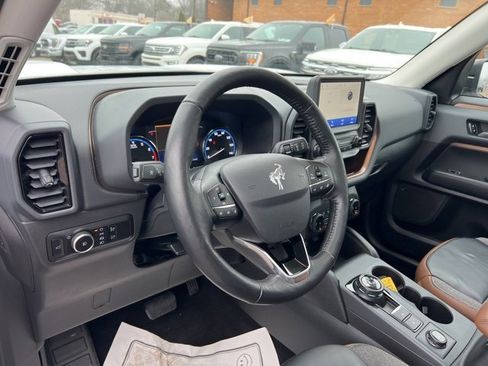 Certified 2023 Ford Bronco Sport Outer Banks w/ Tech Package image 7