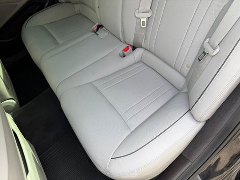 Used 2015 Hyundai Genesis 3.8 w/ Option Group 04 RWD image 40