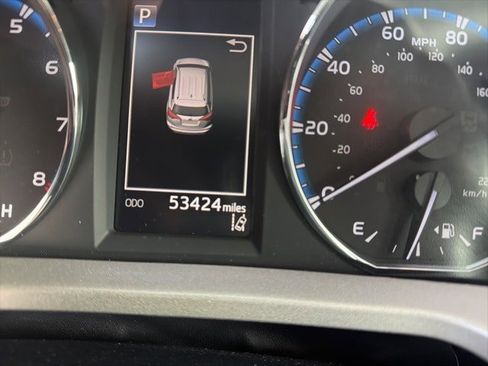 Used 2018 Toyota RAV4 Platinum image 23