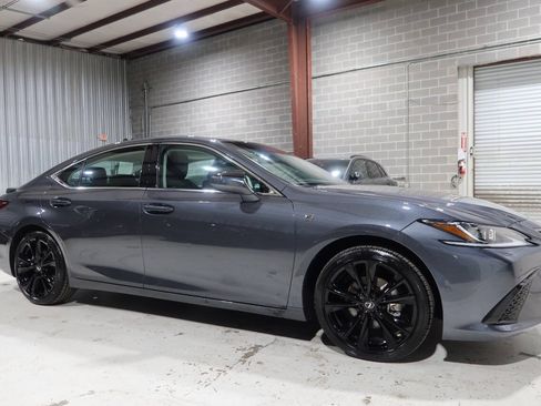 Used 2025 Lexus ES 300h F Sport w/ Accessory Package (Z2) FWD image 7