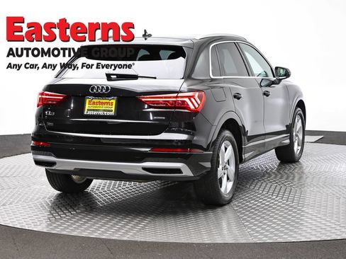 Used 2022 Audi Q3 2.0T Premium w/ Convenience Package AWD/4WD image 5