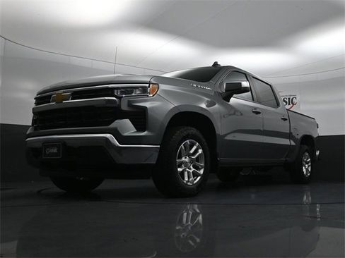 Used 2023 Chevrolet Silverado 1500 LT image 26