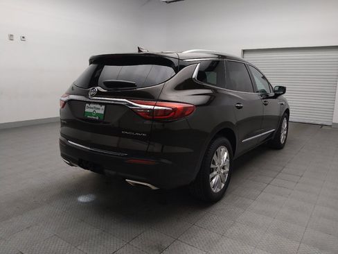 Used 2018 Buick Enclave Premium w/ Experience Buick Package FWD image 9