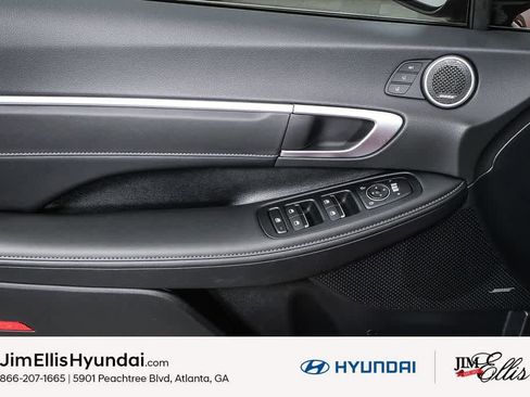 New 2025 Hyundai Sonata Limited FWD image 11