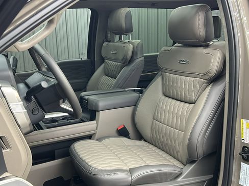 Used 2026 Ford F450 Platinum w/ Platinum Plus Package image 35