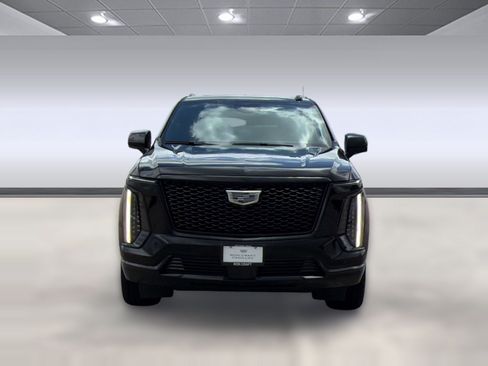Certified 2026 Cadillac Escalade Sport w/ LPO, ONYX Package AWD/4WD image 6