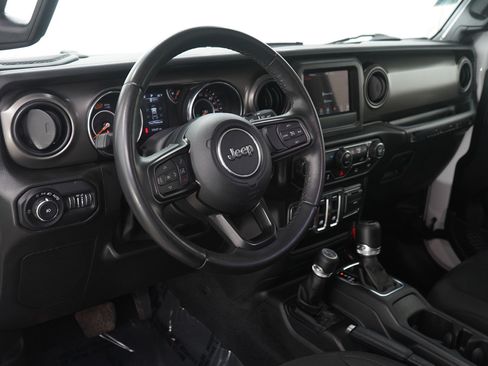 Used 2022 Jeep Wrangler Sport AWD/4WD image 23