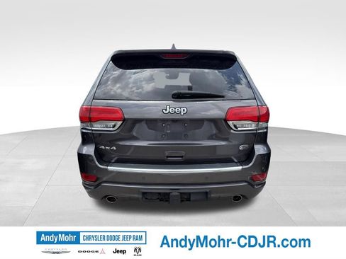 Used 2017 Jeep Grand Cherokee Overland w/ Jeep Active Safety Group AWD/4WD image 2