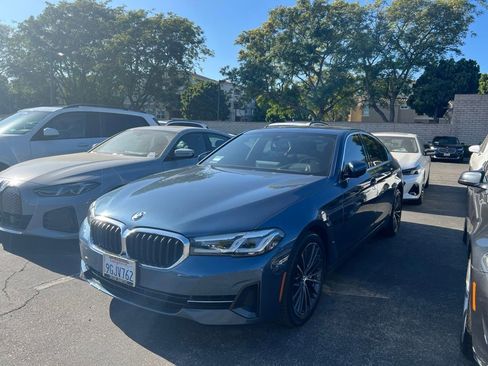 Certified 2023 BMW 540i w/ Premium Package RWD image 2