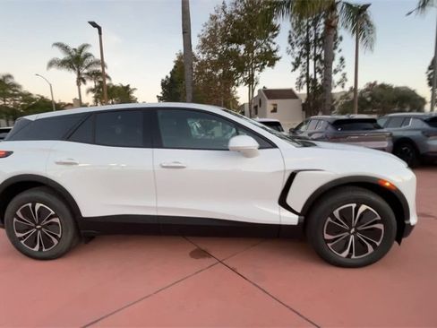 New 2026 Chevrolet Blazer EV LT w/ LPO, All-Weather Mat Package FWD image 9