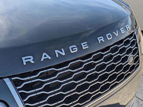 Used 2019 Land Rover Range Rover HSE image 10