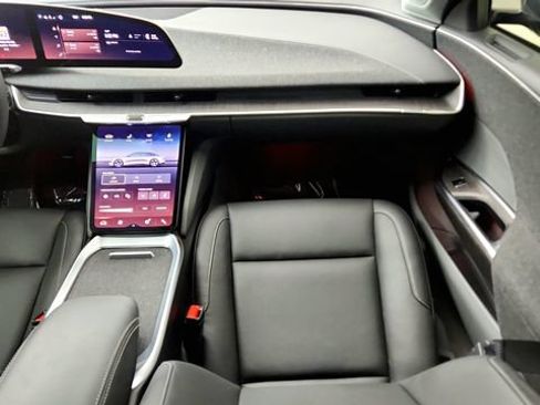 Used 2025 Lucid Air Pure RWD image 49