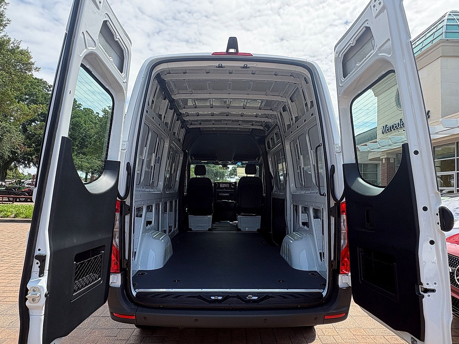 New 2026 Mercedes-Benz Sprinter 2500 image 23