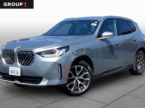 Used 2025 BMW X3 xDrive30i AWD/4WD image 1