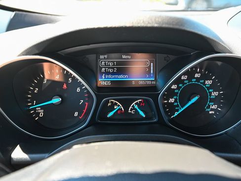 Used 2014 Ford Escape SE w/ Equipment Group 201A AWD/4WD image 38